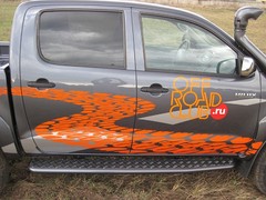 Пороги съемные для Toyota Hilux 06+ РИФ